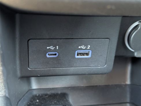 Certified 2023 Nissan Kicks SV image 17