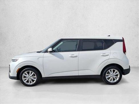 Used 2021 Kia Soul LX FWD image 9