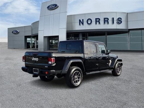 Used 2021 Jeep Gladiator Overland image 4