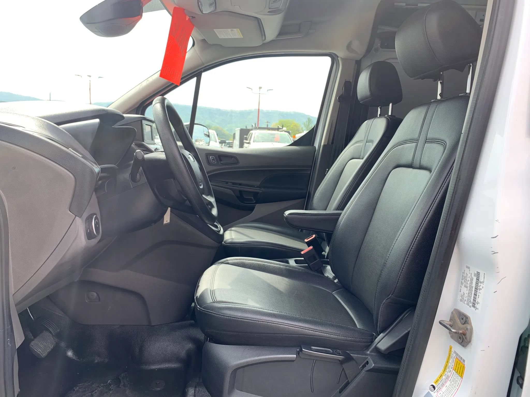 Used 2021 Ford Transit Connect XL FWD image 9