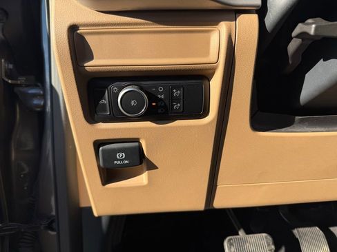 Used 2023 Ford F150 XLT image 43