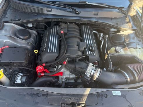 Used 2018 Dodge Charger R/T Scat Pack RWD image 23