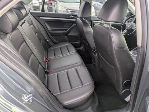 Used 2010 Volkswagen Jetta Limited Edition image 26