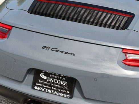 Used 2017 Porsche 911 Carrera image 10