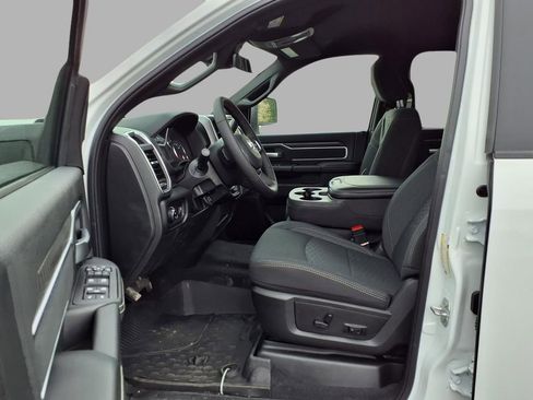 New 2026 RAM 3500 Big Horn AWD/4WD image 22