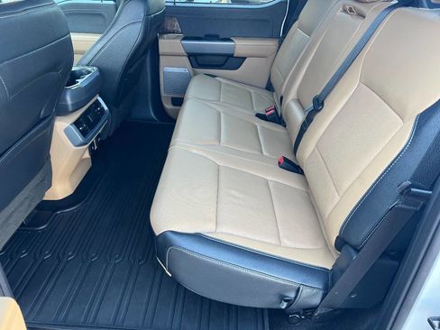 Used 2022 Ford F150 Lariat image 19