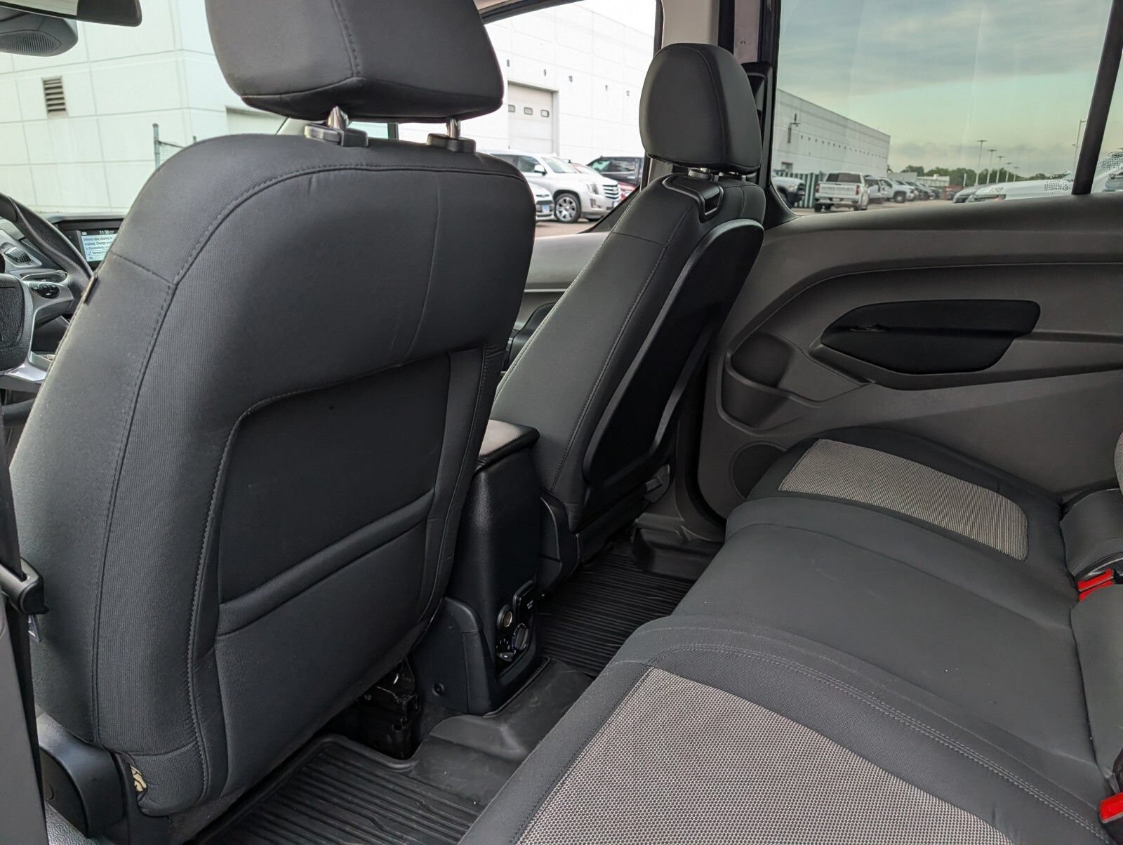 Used 2020 Ford Transit Connect XL FWD image 18