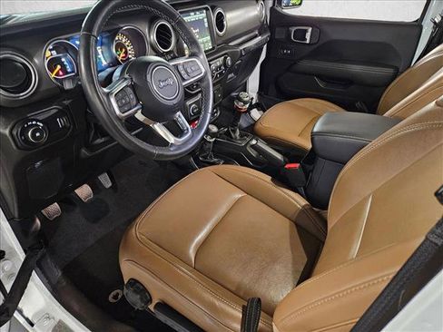 Used 2023 Jeep Wrangler Unlimited Rubicon image 9