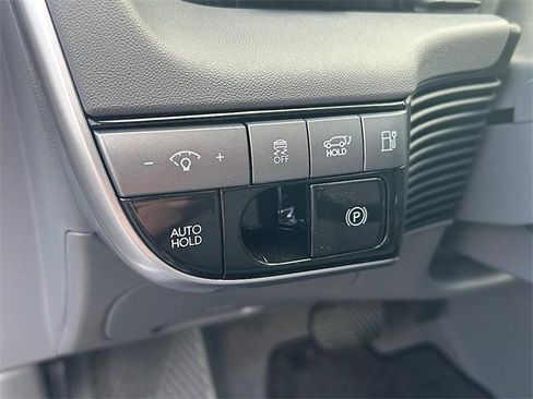 New 2025 Hyundai Ioniq 5 SEL image 15