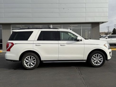 Used 2021 Ford Expedition XLT image 1