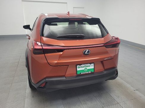 Used 2019 Lexus UX 250h w/ Premium Package image 6