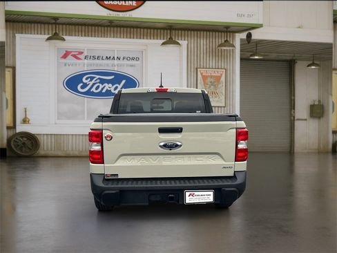 Certified 2024 Ford Maverick Lariat w/ 4K Tow Package image 5