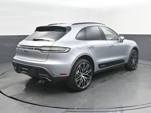 New 2026 Porsche Macan AWD/4WD image 7