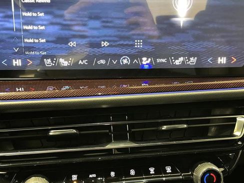 New 2026 Chevrolet Traverse RS image 20