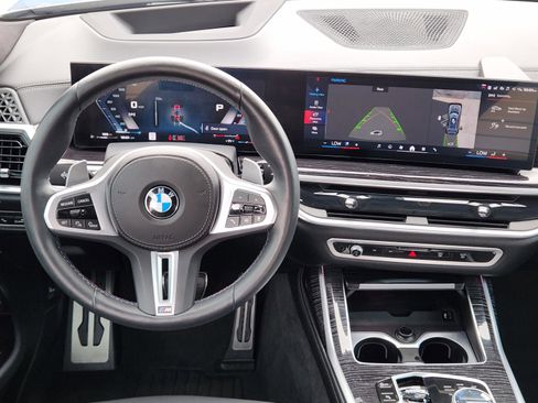 Used 2025 BMW X7 M60i AWD/4WD image 22