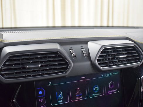 Used 2023 Lamborghini Urus S image 31