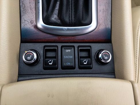 Used 2017 INFINITI QX50 2WD w/ Deluxe Touring Package image 7