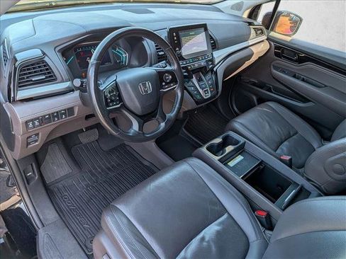 Used 2018 Honda Odyssey Elite image 9