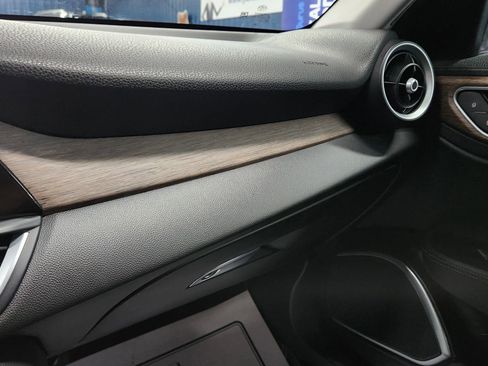 Used 2017 Alfa Romeo Giulia Ti w/ TI Performance Package image 42