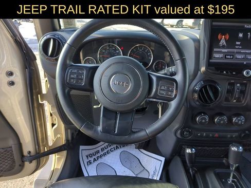 Used 2018 Jeep Wrangler Unlimited Sahara image 13