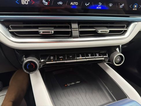 Used 2025 Chevrolet Equinox EV LT image 15