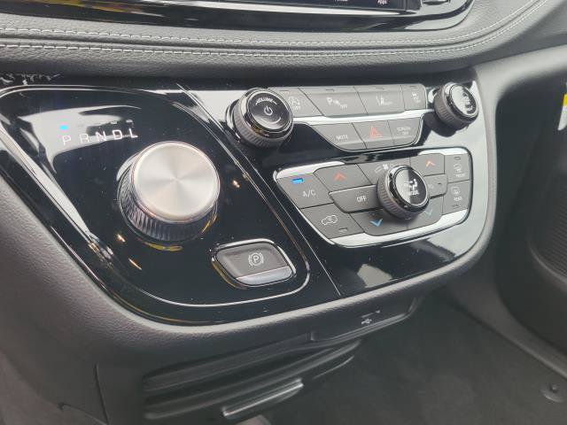 New 2027 Chrysler Pacifica Select FWD image 14