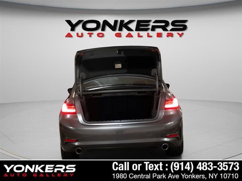 Used 2020 BMW 330i xDrive Sedan w/ Driving Assistance Package image 9