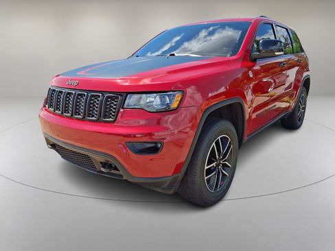 Used 2020 Jeep Grand Cherokee Trailhawk AWD/4WD image 5