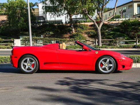 Used 2005 Ferrari 360 Spider RWD image 4