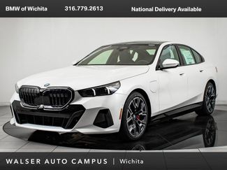 New 2026 BMW 550e xDrive w/ Executive Package video 1