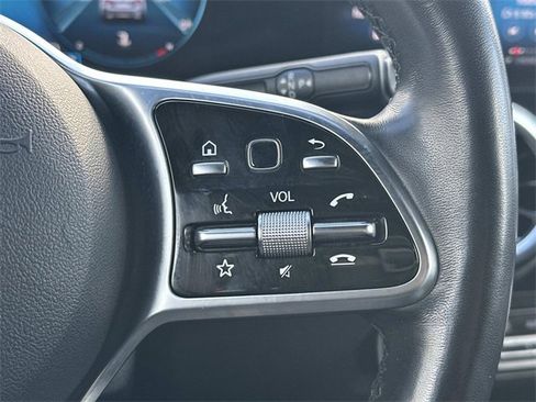 Certified 2023 Mercedes-Benz GLA 250 4MATIC image 22