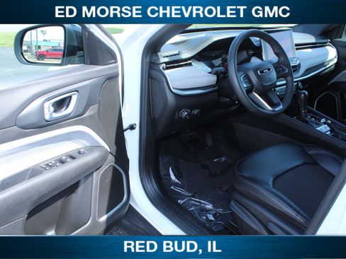 Used 2024 Jeep Compass Latitude AWD/4WD image 6