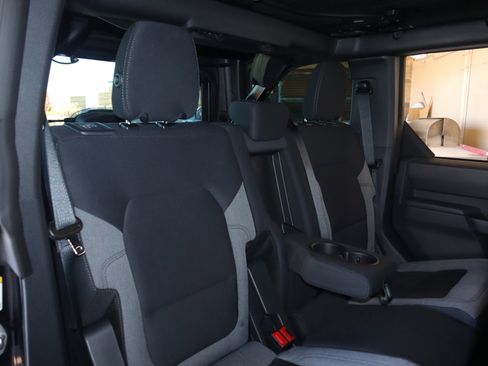 New 2025 Ford Bronco 4-Door image 42