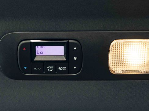 Used 2025 Honda Odyssey Sport-L image 43