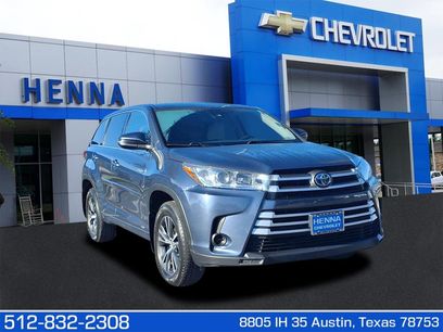 Used 2017 Toyota Highlander LE