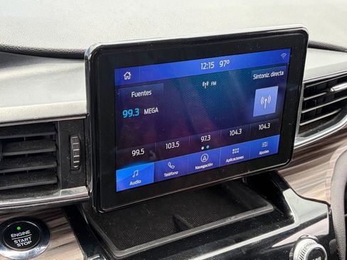 Used 2021 Ford Explorer Limited w/ Equipment Group 301A RWD image 10