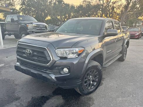 Used 2020 Toyota Tacoma SR5 image 9