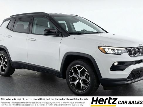 Used 2025 Jeep Compass Limited image 1