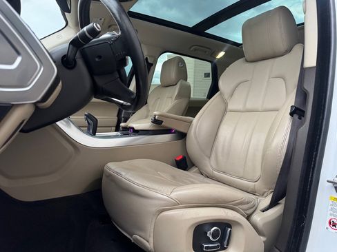 Used 2016 Land Rover Range Rover Sport HSE image 11