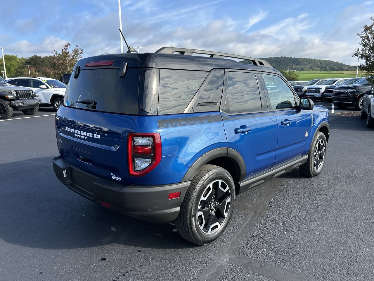 Used 2024 Ford Bronco Sport Outer Banks w/ Tech Package AWD/4WD image 7