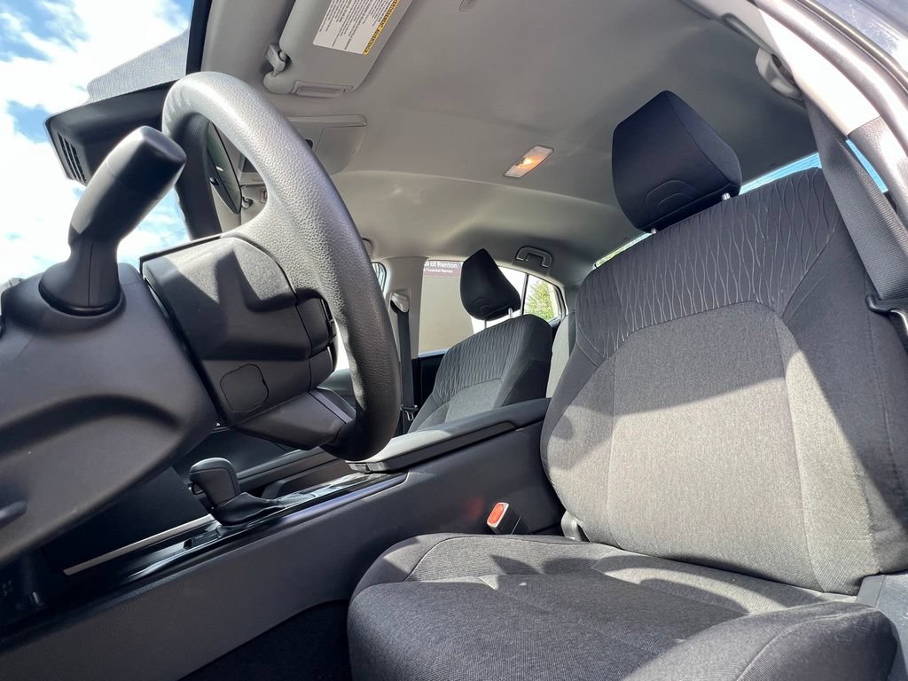Used 2025 Toyota Camry LE FWD image 12