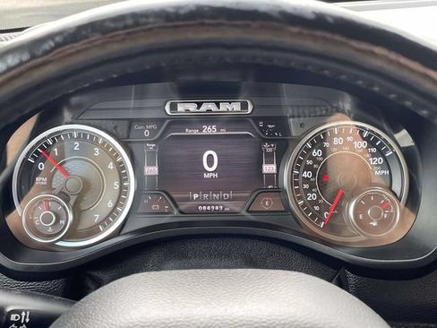 Used 2020 RAM 1500 Laramie w/ Off Road Group AWD/4WD image 19