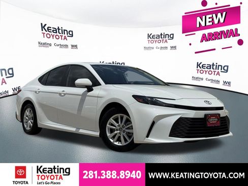 Certified 2025 Toyota Camry LE w/ Convenience Package FWD image 1