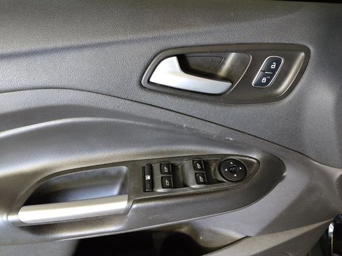 Used 2017 Ford Escape SE FWD image 27