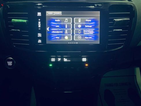 Used 2016 Honda Accord EX-L image 25
