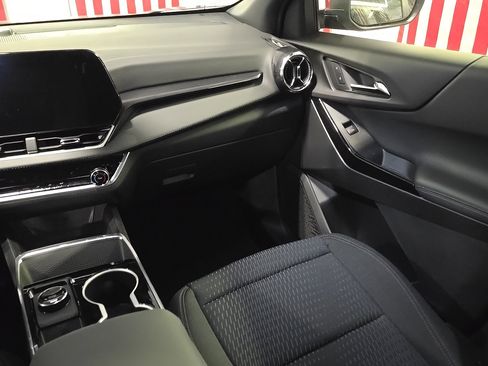 New 2026 Chevrolet Equinox LT AWD/4WD image 13