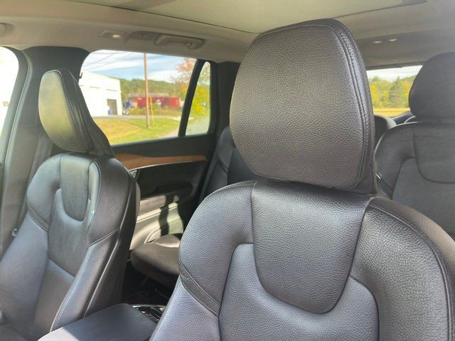 Used 2025 Volvo XC90 T8 Plus w/ Protection Package AWD/4WD image 17
