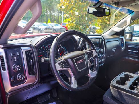 Used 2017 GMC Sierra 2500 SLE w/ SLE Fleet Preferred Package AWD/4WD image 13