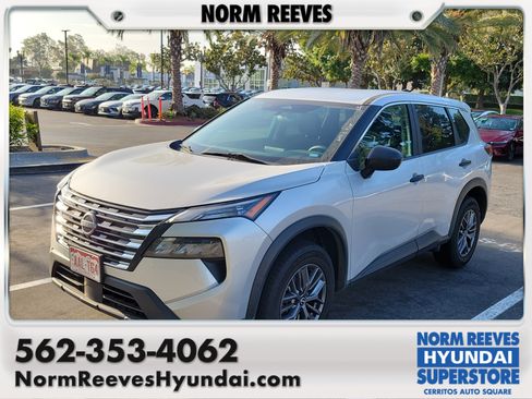 Used 2024 Nissan Rogue S AWD/4WD image 1