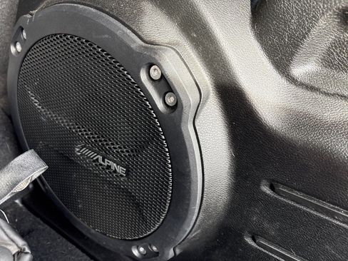 Used 2022 Jeep Wrangler Sahara w/ Cold Weather Group image 36